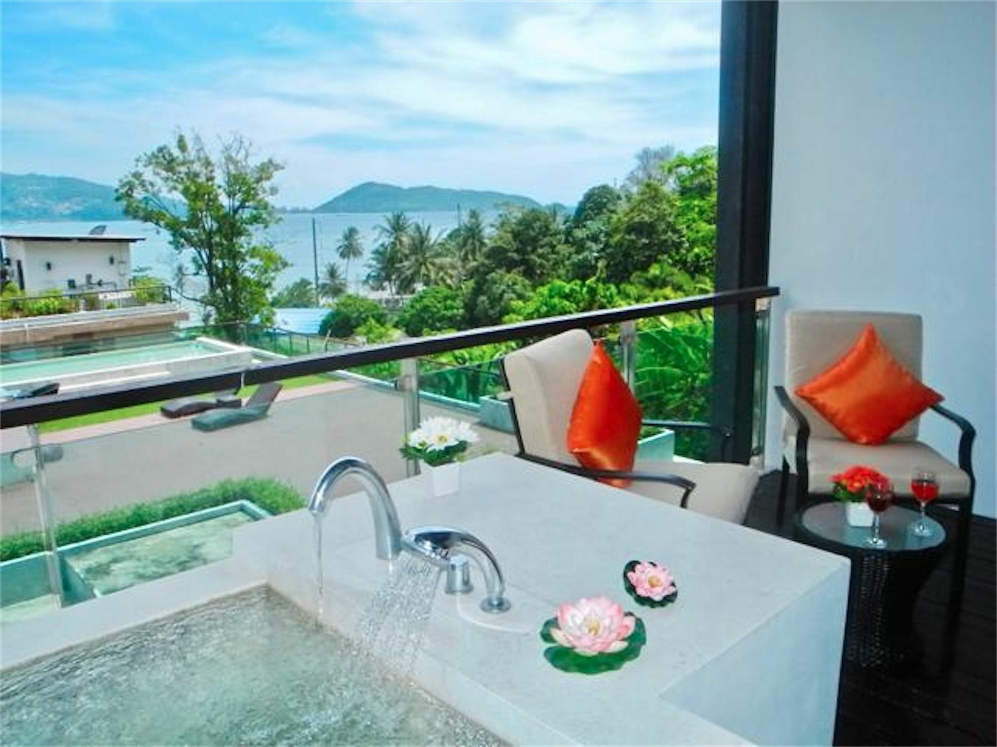 The Privilege Residence : 1 Bedroom Apartment In Patong Eksteriør bilde