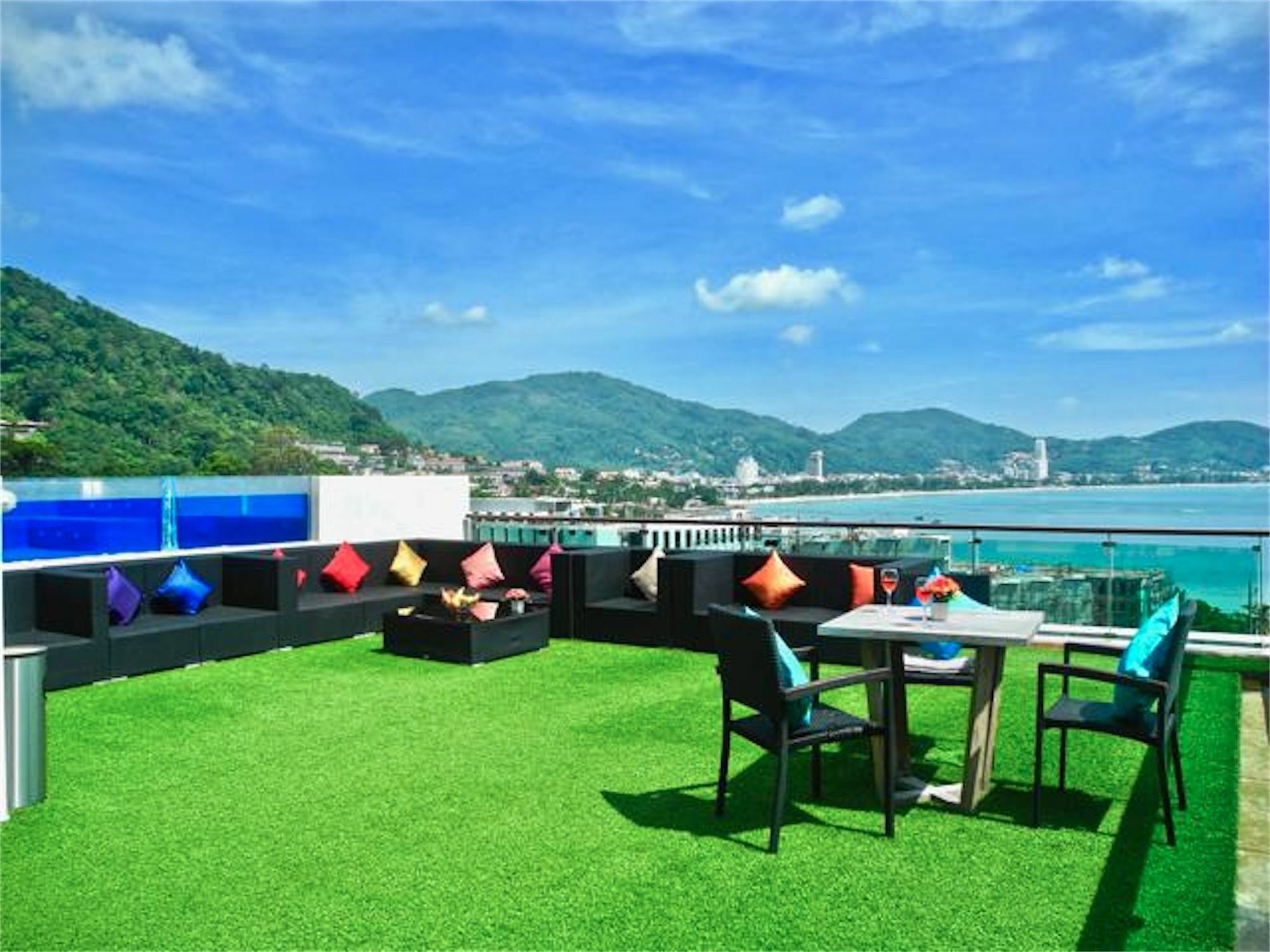 The Privilege Residence : 1 Bedroom Apartment In Patong Eksteriør bilde